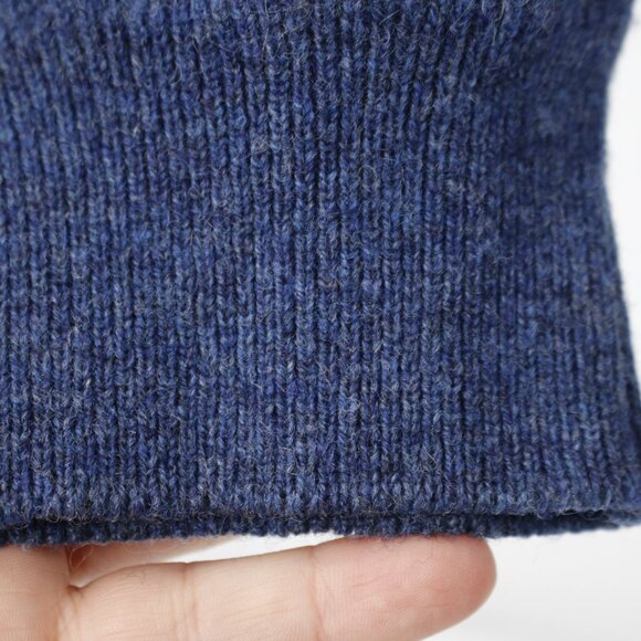 VTG LL Bean Sweater Mens Large Lambswool Pullover V Neck made in Scotland Blue - Picture 3 of 8